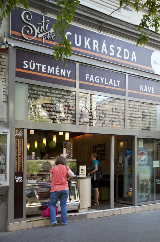 Sütipatika