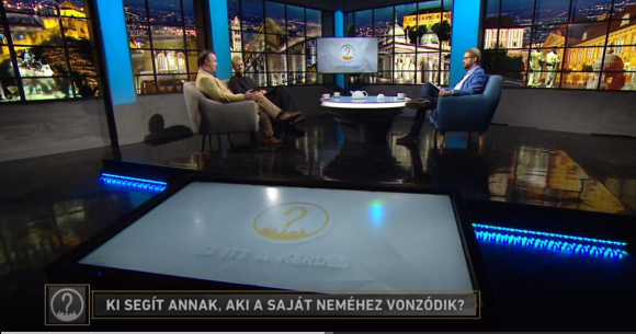 Szőnyi Szilárd, Hodász András és Trombitás Kristóf az M5 műsorában (Forrás: M5