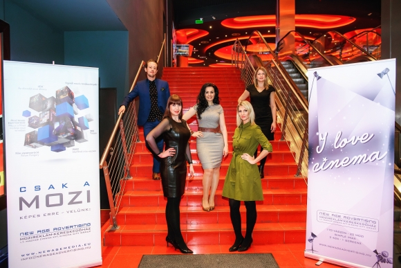 A Cinema City/New Age Advertising csapata: Krausz István - Media Sales Manager; Bezzeg Krisztina - Marketing &Sales Manager; Kiss Zsuzsanna - Médiaértékesítési Igazgató; Dovák Zsuzsanna - Media Sales Supervisor; Lehoczky Dóra - Media Sales Manager;