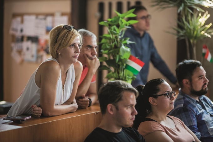 Diószegi Judit (balra) és Kapitány Iván a Jófiúk sajtóvetítésén (Fotó: RTL Magyarország/Labancz Viktória)